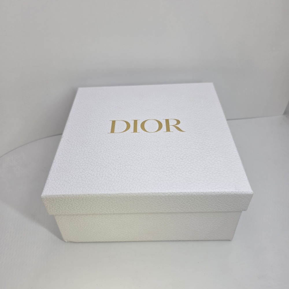 Christian Dior Empty Gift Box8.5x8.5x4 White Pebble‎ Texture Gold Logo Storage